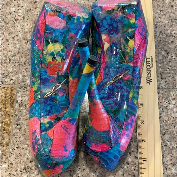 Multicolored B Brian Atwood heels - Picture 7 of 16